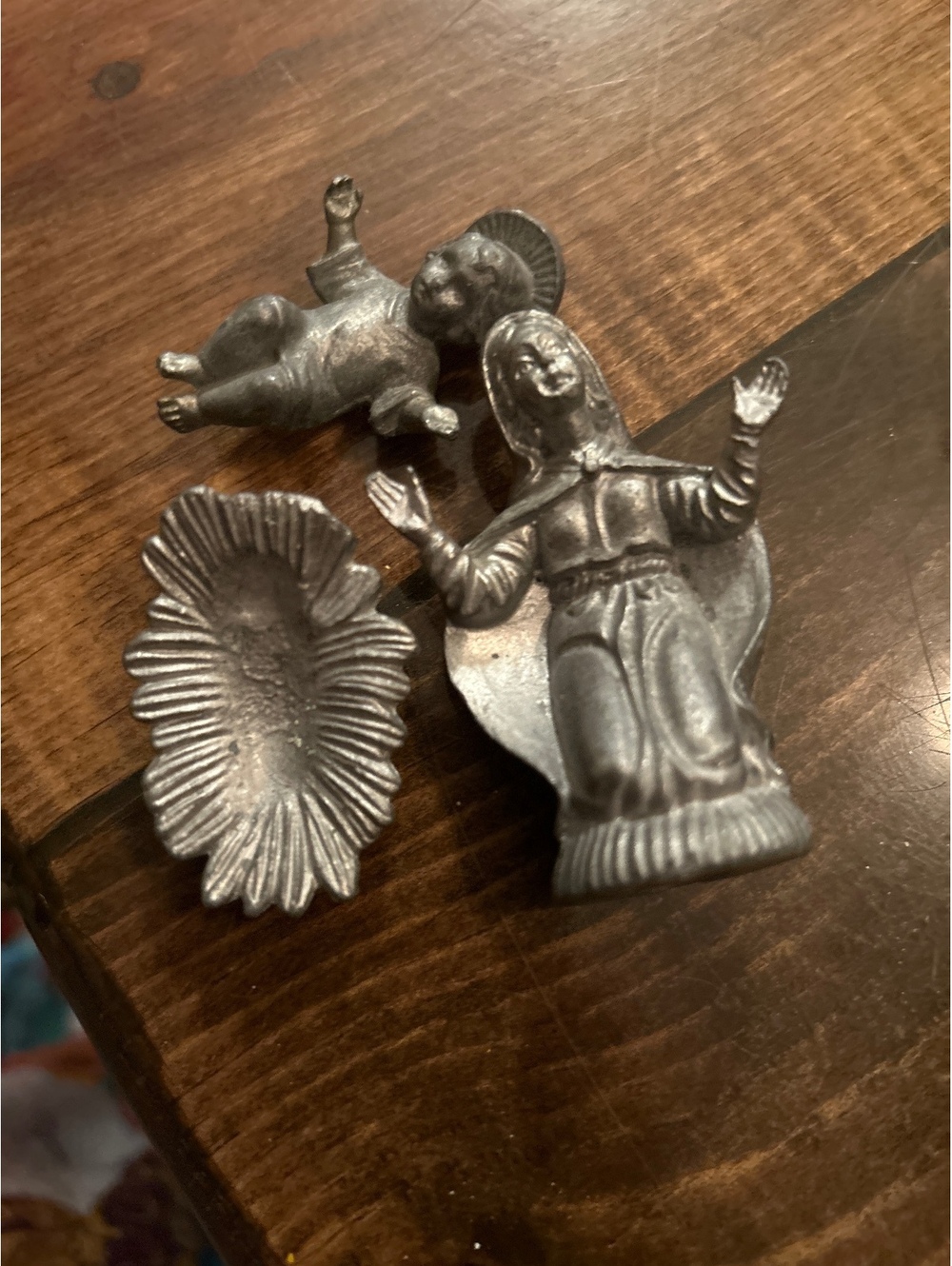 Pewter - or pewter type nativity pieces